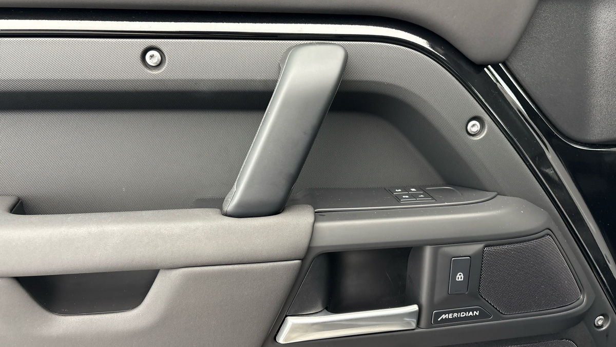 Used Land Rover Defender 110 2025 for sale - 76163824: Photo 19