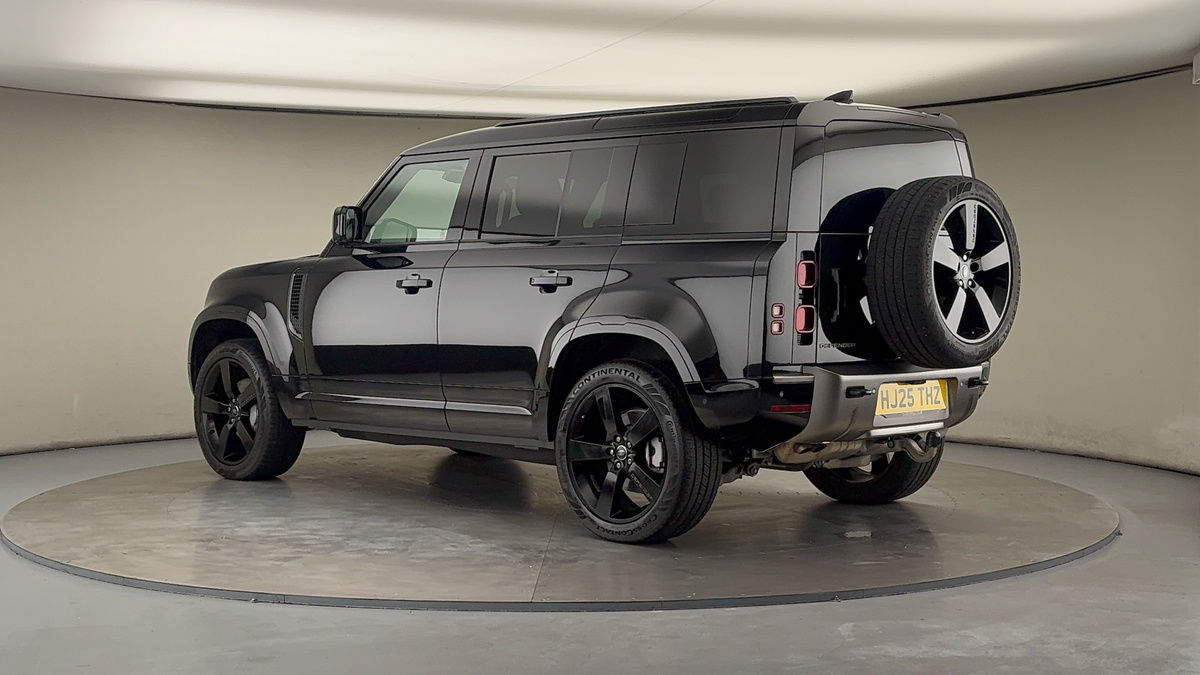 Used Land Rover Defender 110 2025 for sale - 76163824: Photo 25