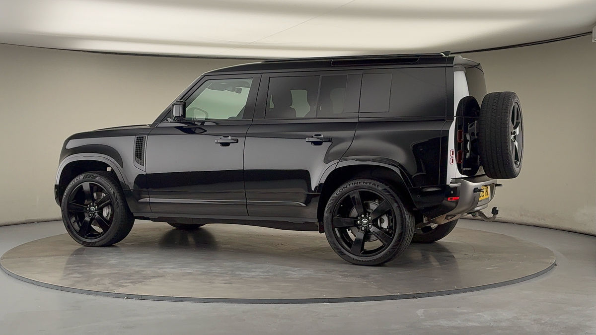 Used Land Rover Defender 110 2025 for sale - 76163824: Photo 26