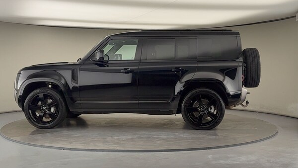 Used Land Rover Defender 110 2025 for sale - 76163824: Photo 27