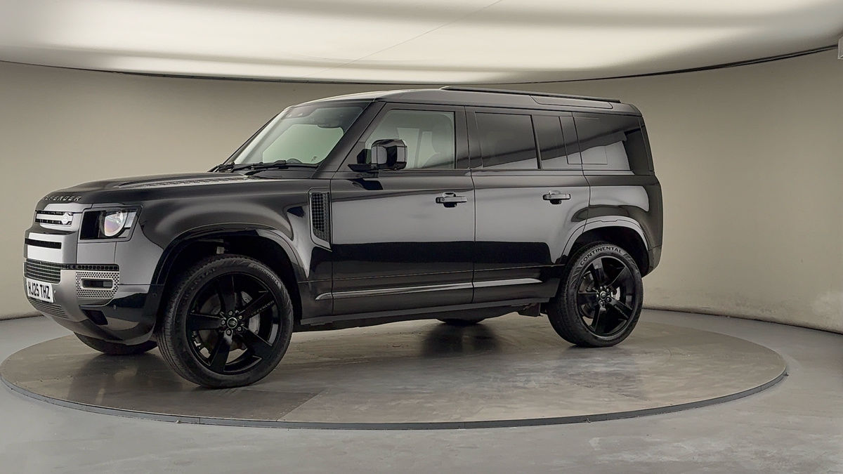 Used Land Rover Defender 110 2025 for sale - 76163824: Photo 29