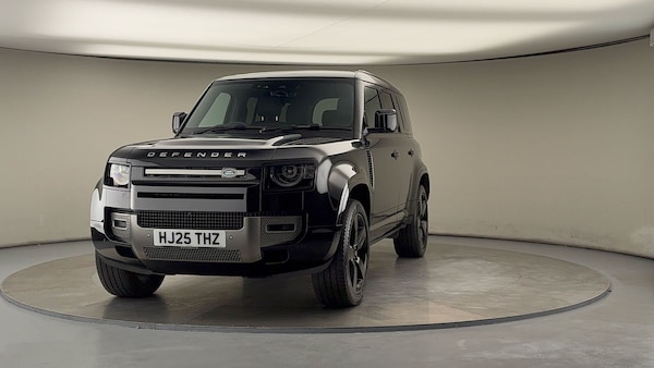 Used Land Rover Defender 110 2025 for sale - 76163824: Photo 31