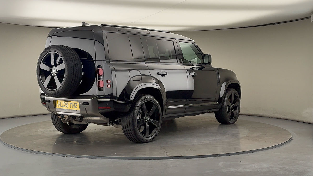 Used Land Rover Defender 110 2025 for sale - 76163824: Photo 39