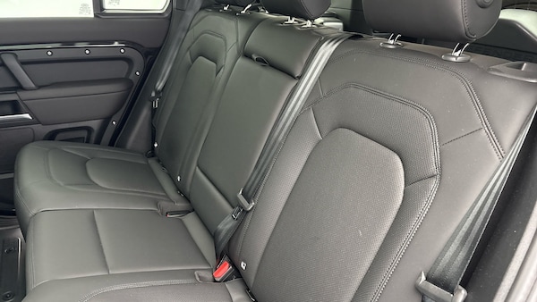 Used Land Rover Defender 110 2025 for sale - 76163824: Photo 8