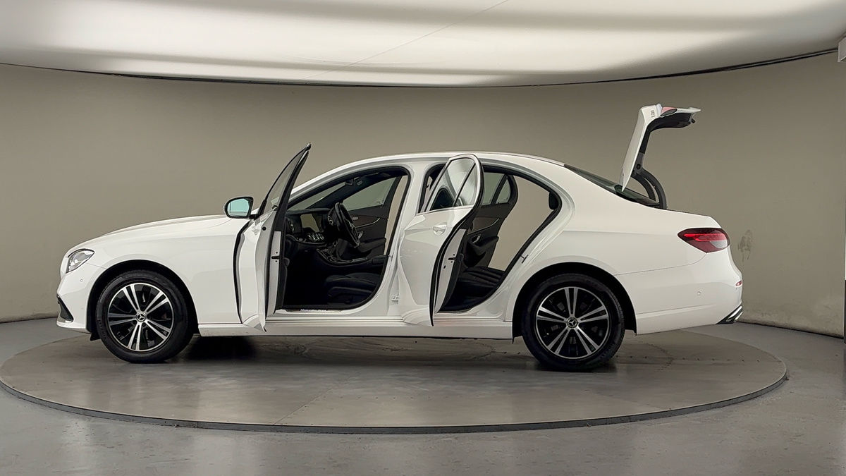 Used Mercedes-Benz E Class 2021 for sale - 76482705: Photo 47