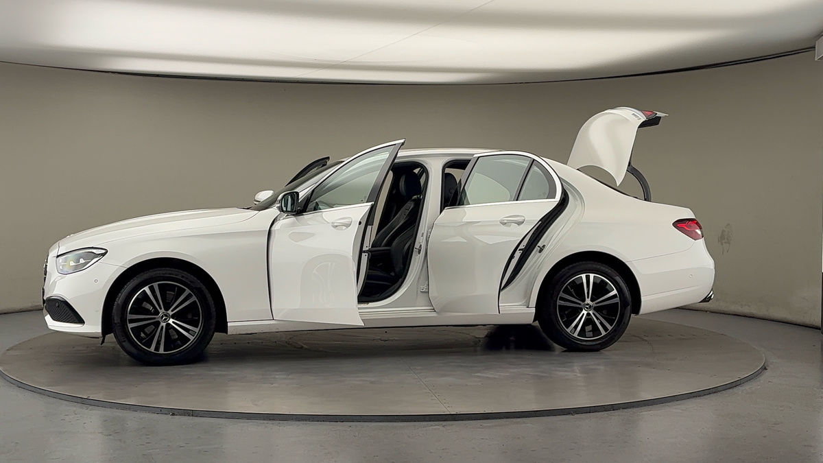 Used Mercedes-Benz E Class 2021 for sale - 76482705: Photo 48