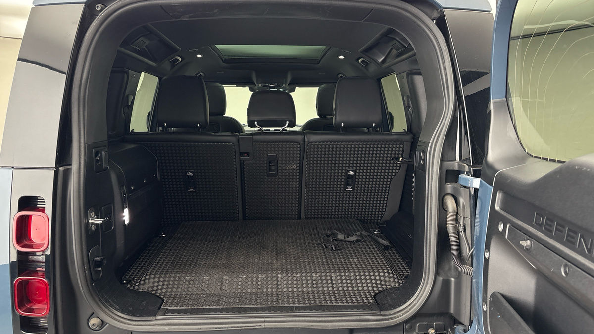 Used Land Rover Defender 110 2021 for sale - 76821425: Photo 11