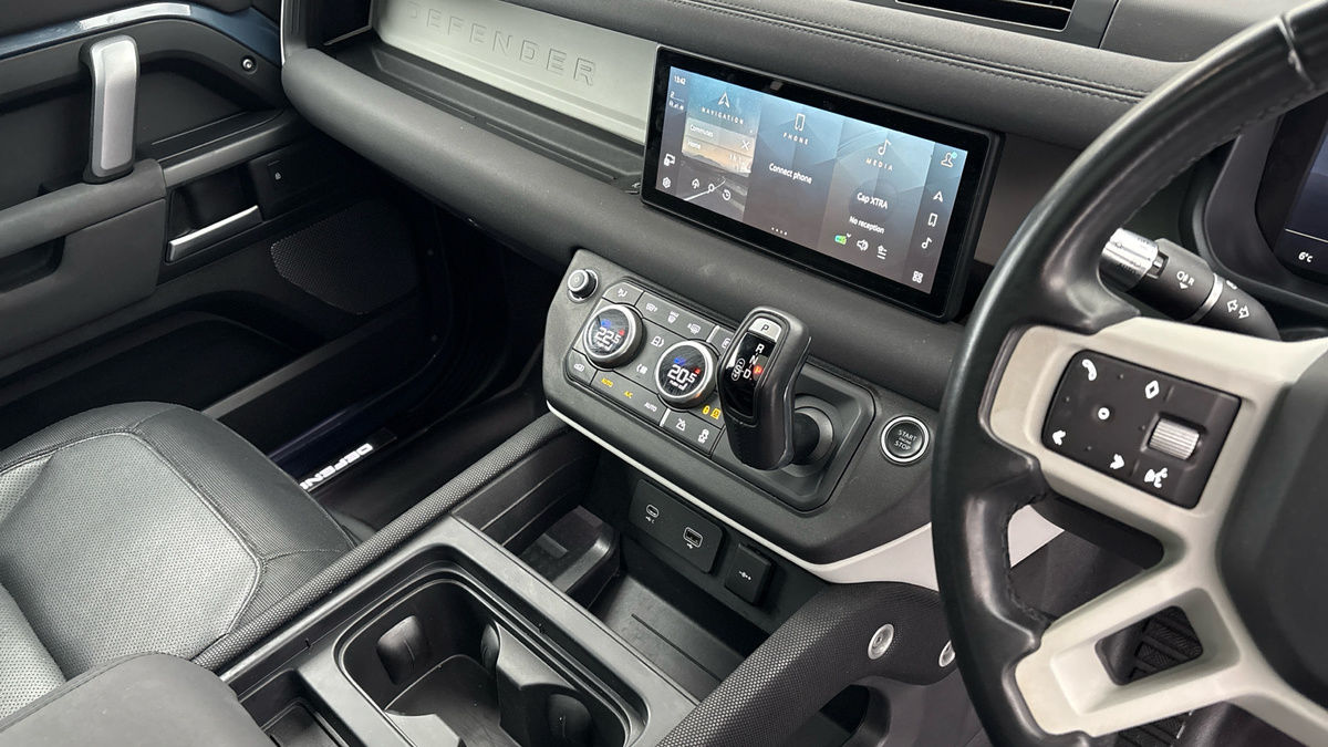 Used Land Rover Defender 110 2021 for sale - 76821425: Photo 18