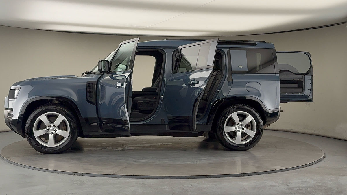 Used Land Rover Defender 110 2021 for sale - 76821425: Photo 47