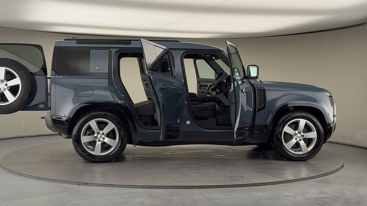 Used Land Rover Defender 110 2021 for sale - 76821425: Photo 56