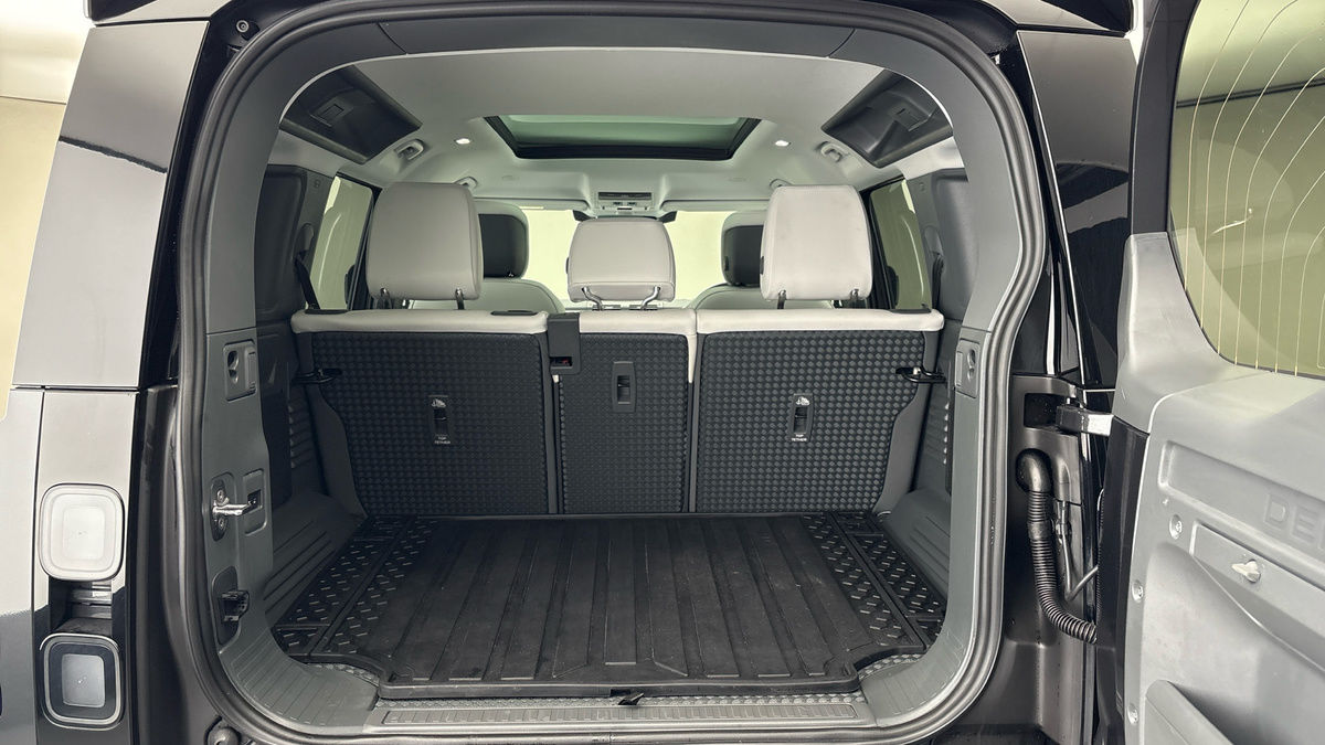 Used Land Rover Defender 110 2025 for sale - 77521772: Photo 11