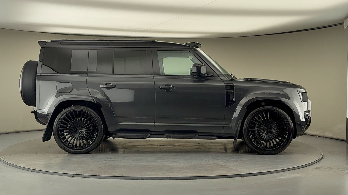 Used Land Rover Defender 110 2025 for sale - 77521772: Photo 16