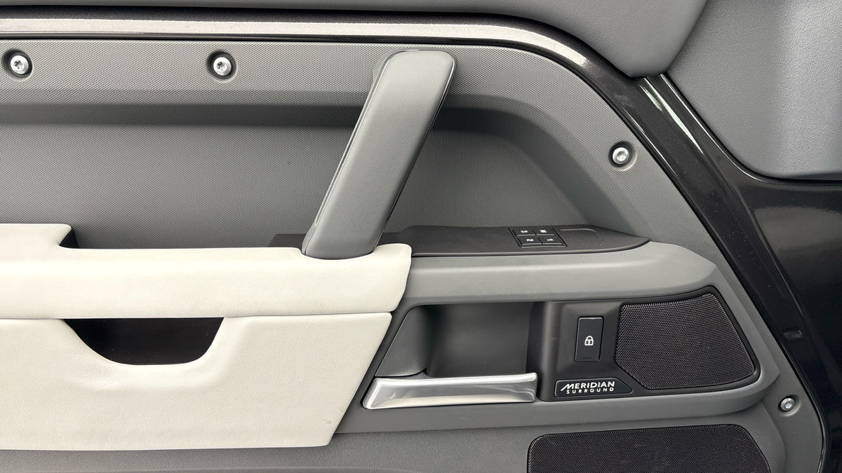 Used Land Rover Defender 110 2025 for sale - 77521772: Photo 19