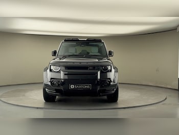 Used Land Rover Defender 110 2025 for sale - 77521772: Photo