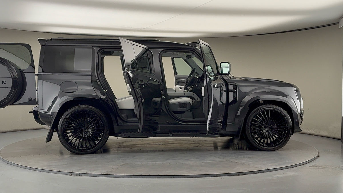 Used Land Rover Defender 110 2025 for sale - 77521772: Photo 60