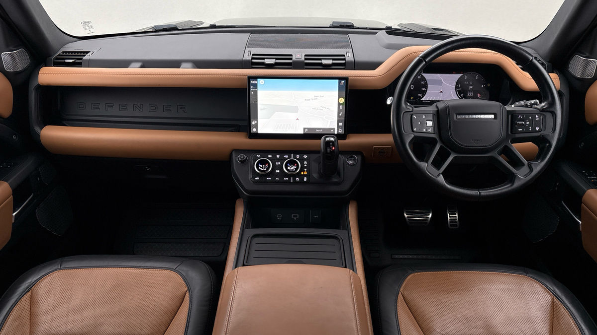 Used Land Rover Defender 130 2023 for sale - 77236960: Photo 12