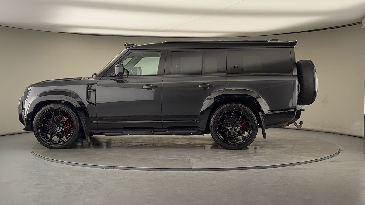 Used Land Rover Defender 130 2023 for sale - 77236960: Photo 15