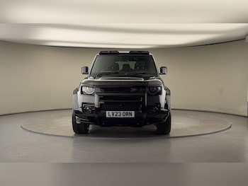 Used Land Rover Defender 130 2023 for sale - 77236960: Photo