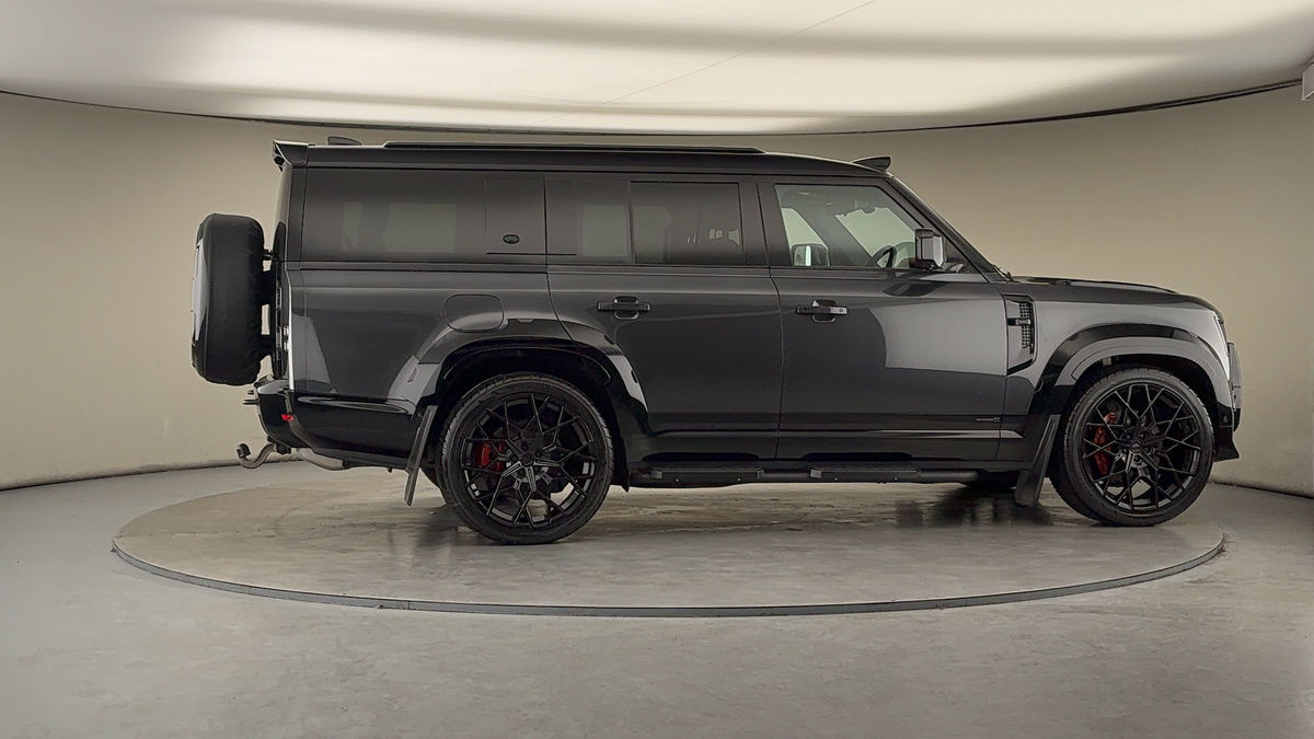 Used Land Rover Defender 130 2023 for sale - 77236960: Photo 42