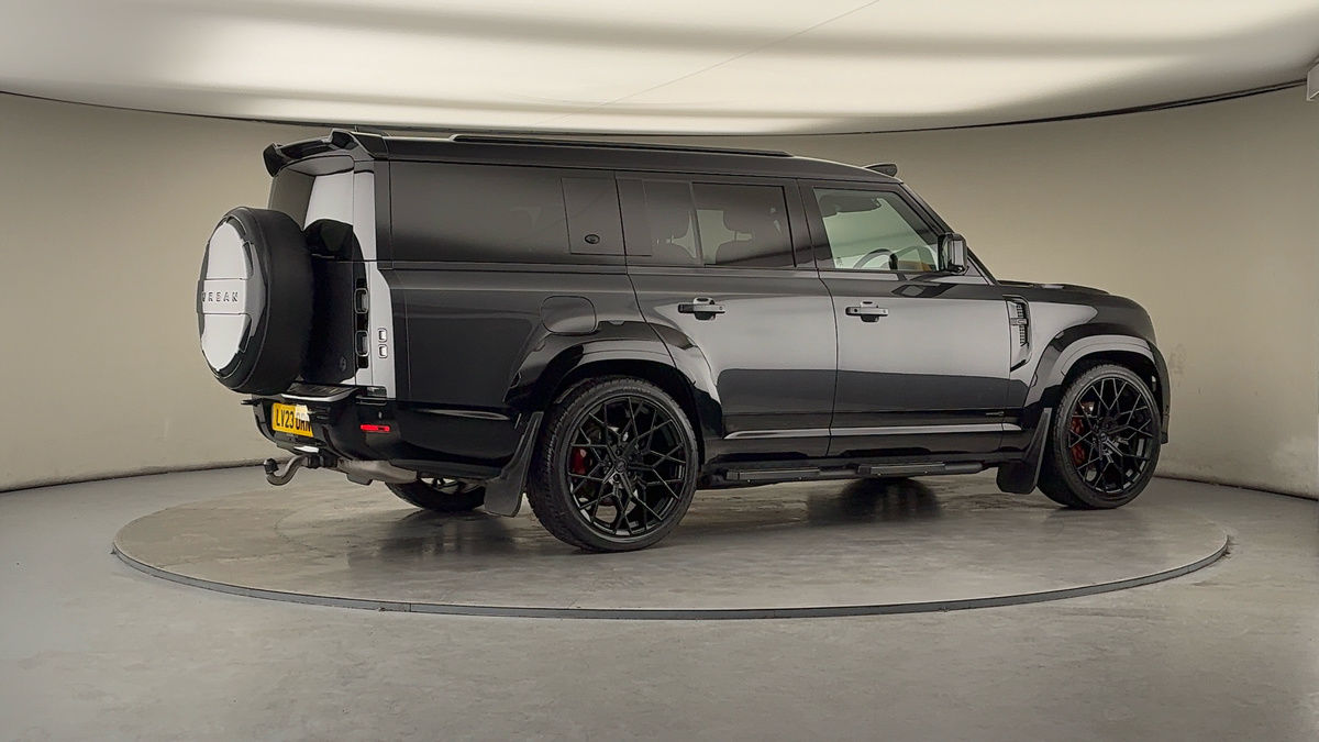 Used Land Rover Defender 130 2023 for sale - 77236960: Photo 43