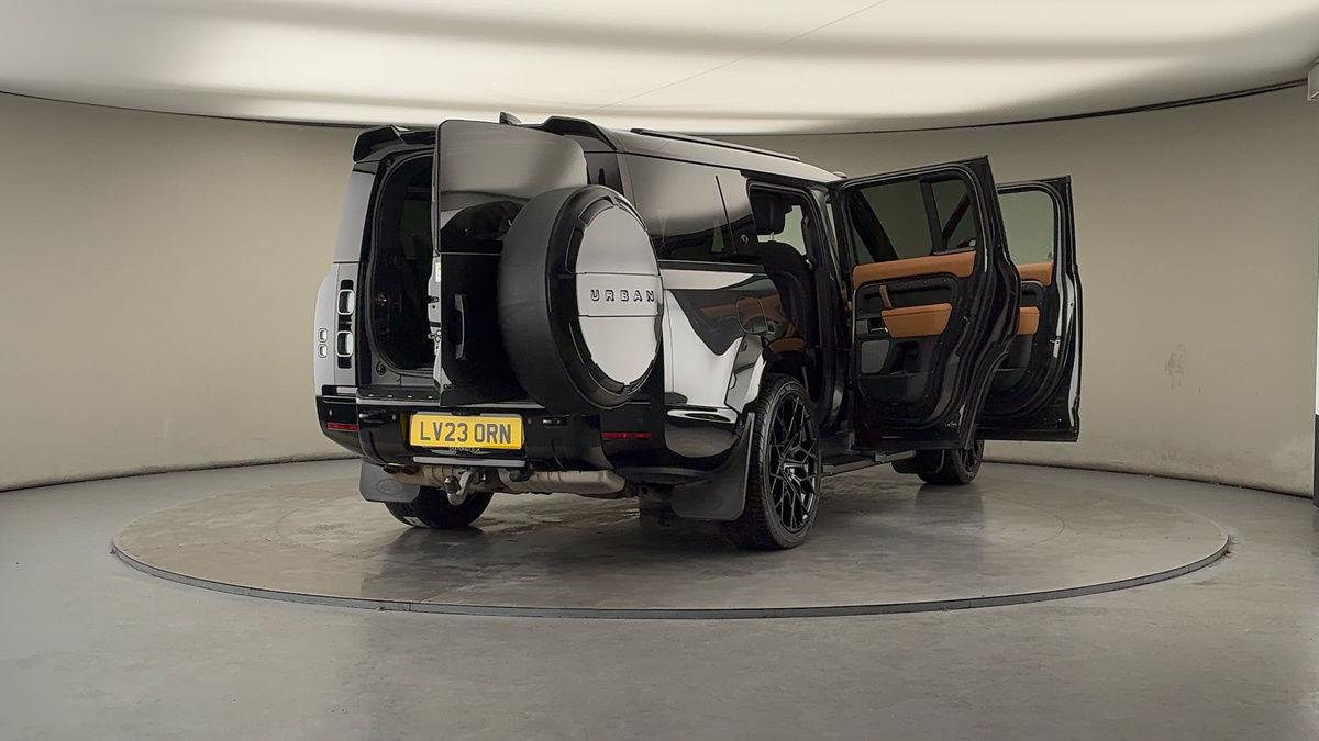 Used Land Rover Defender 130 2023 for sale - 77236960: Photo 64