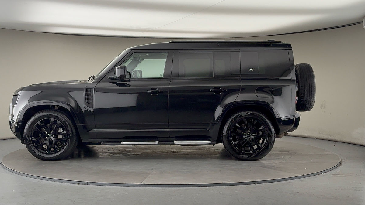 Used Land Rover Defender 2022 for sale - 77370418: Photo 15