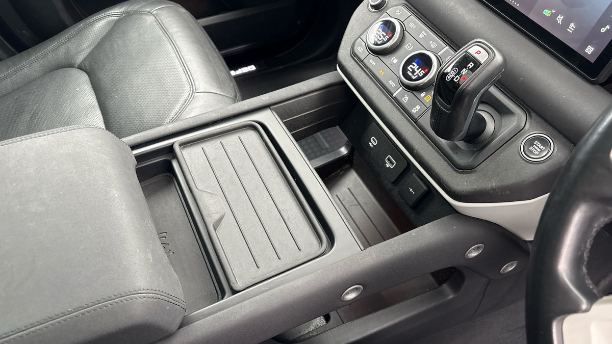 Used Land Rover Defender 2022 for sale - 77370418: Photo 18