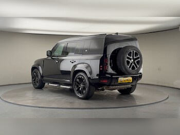 Used Land Rover Defender 2022 for sale - 77370418: Photo