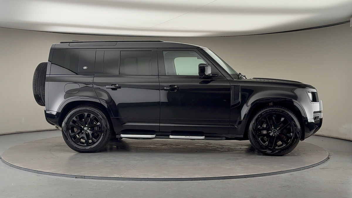 Used Land Rover Defender 2022 for sale - 77370418: Photo 37