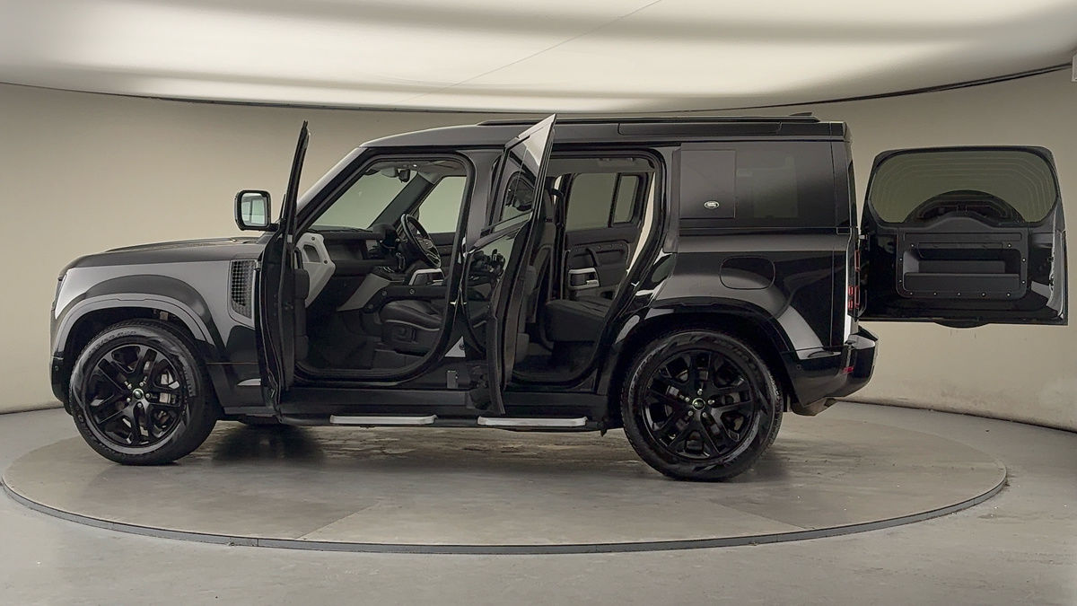 Used Land Rover Defender 2022 for sale - 77370418: Photo 47