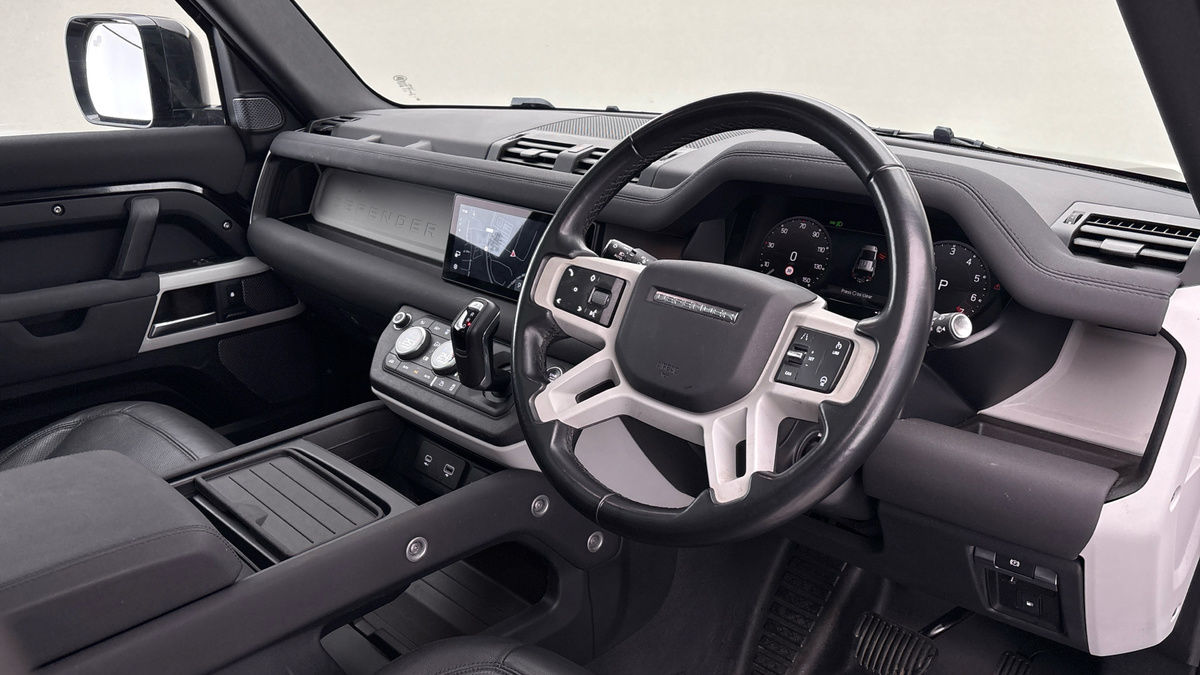 Used Land Rover Defender 2022 for sale - 77370418: Photo 5