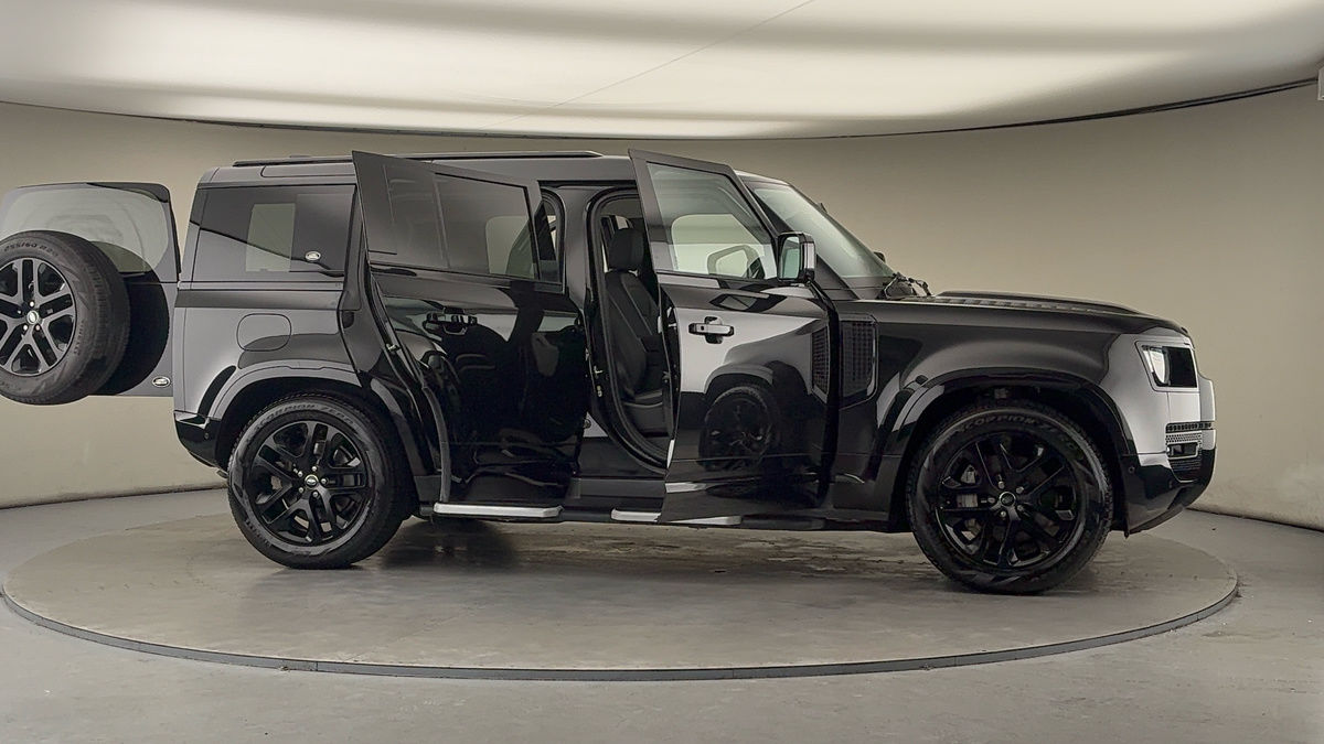 Used Land Rover Defender 2022 for sale - 77370418: Photo 56