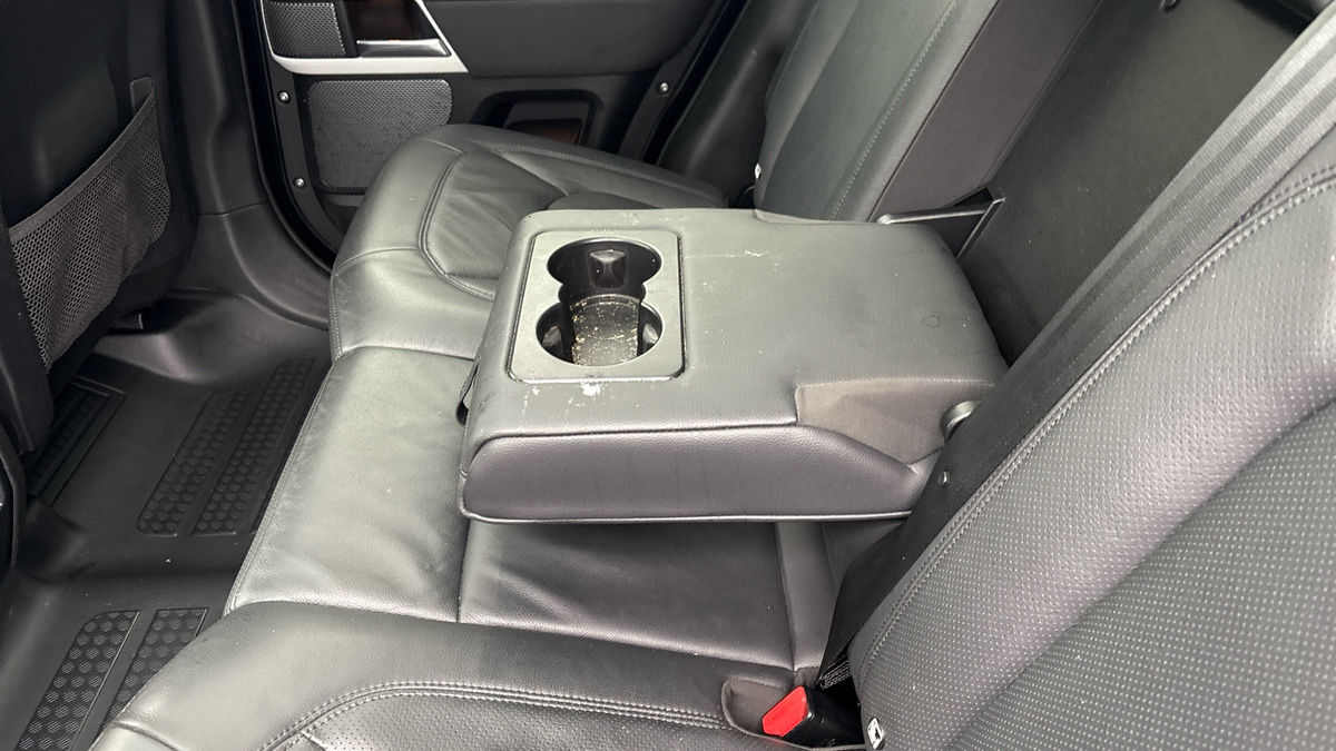 Used Land Rover Defender 2022 for sale - 77370418: Photo 9