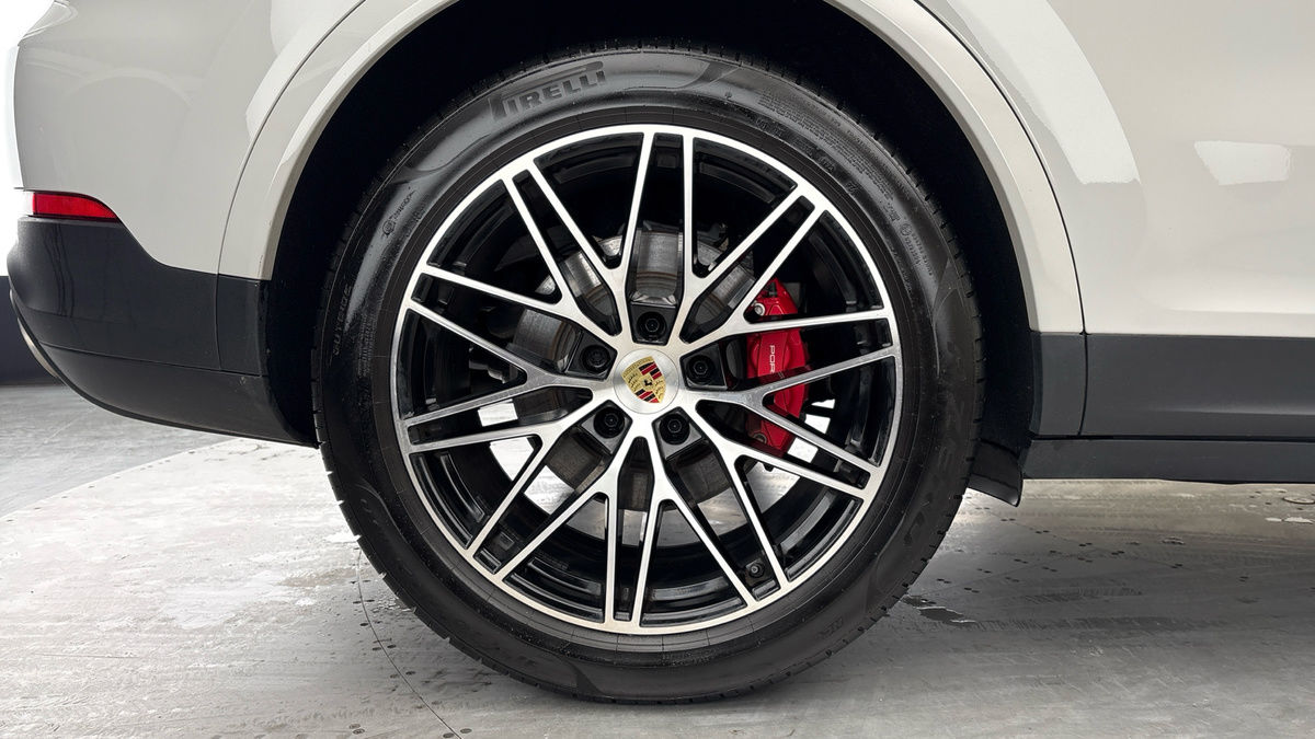 Used Porsche Cayenne 2024 for sale - 78004127: Photo 10