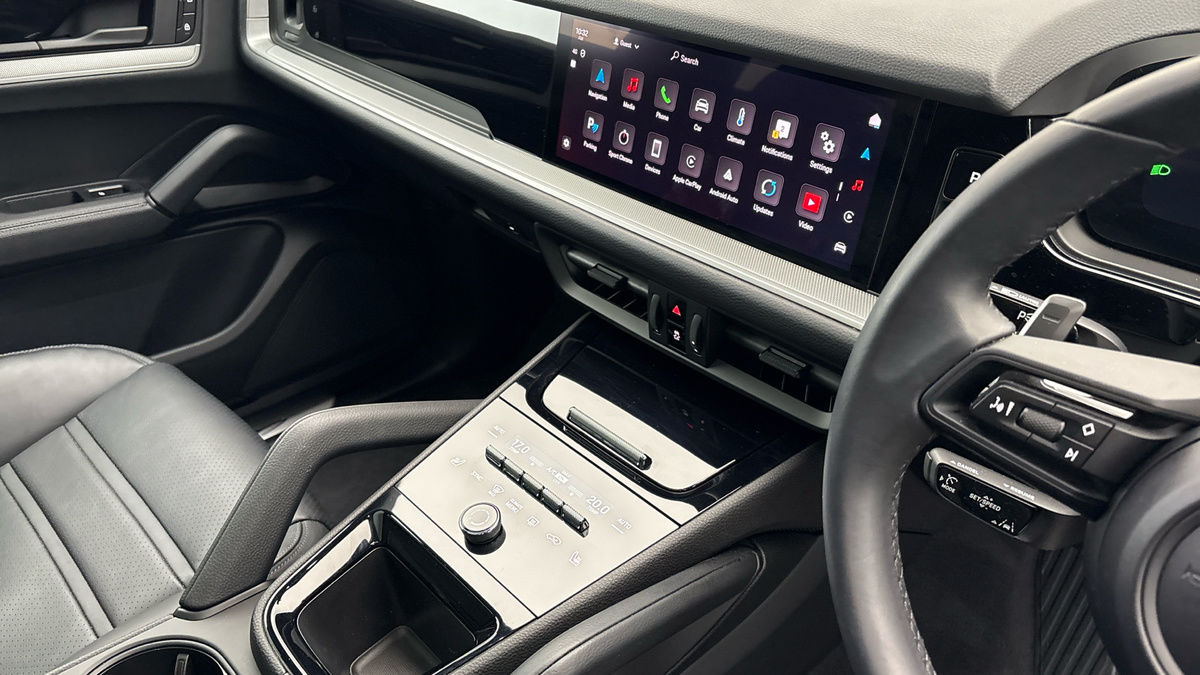 Used Porsche Cayenne 2024 for sale - 78004127: Photo 18