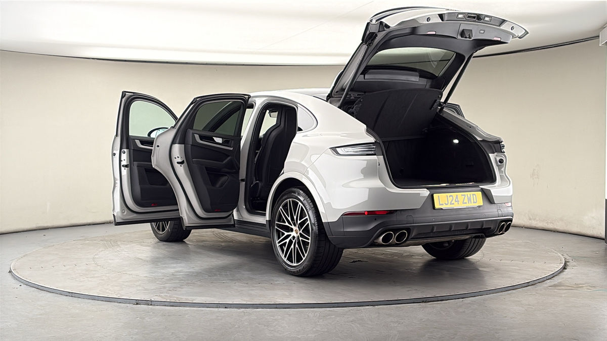 Used Porsche Cayenne 2024 for sale - 78004127: Photo 23