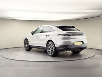 Used Porsche Cayenne 2024 for sale - 78004127: Photo