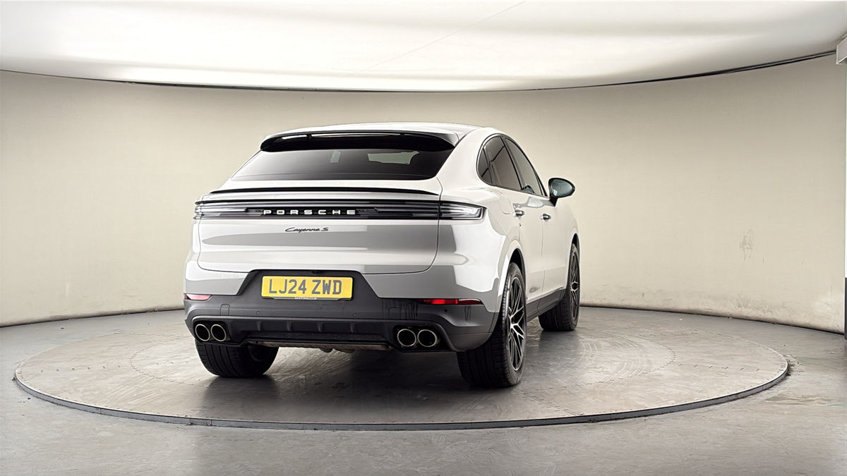 Used Porsche Cayenne 2024 for sale - 78004127: Photo 41