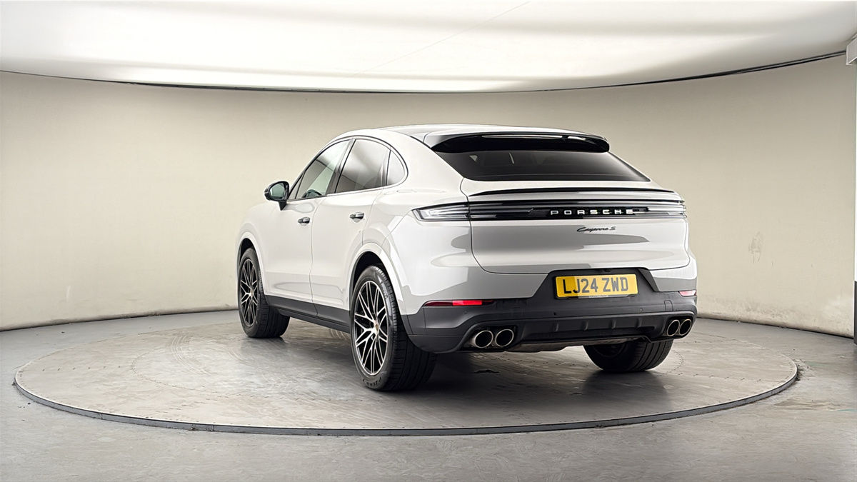 Used Porsche Cayenne 2024 for sale - 78004127: Photo 43