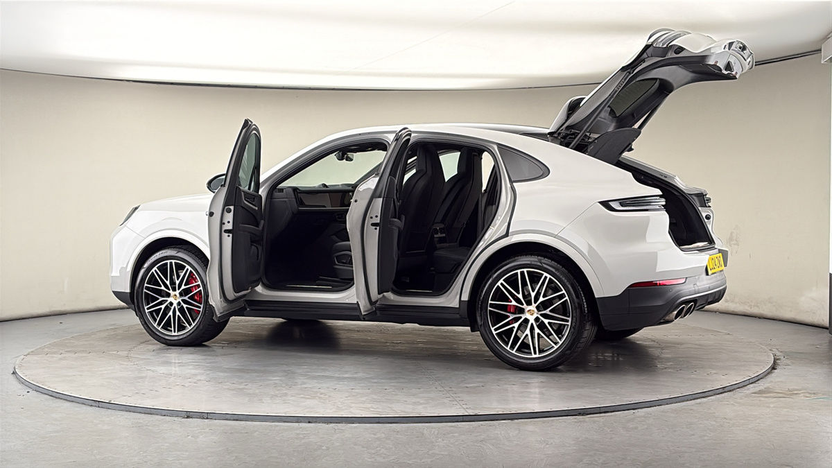 Used Porsche Cayenne 2024 for sale - 78004127: Photo 46