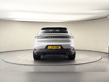 Used Porsche Cayenne 2024 for sale - 78004127: Photo