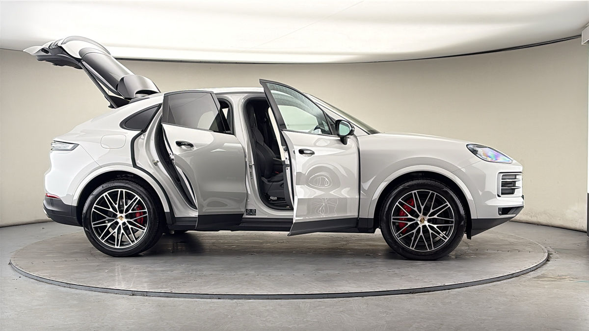 Used Porsche Cayenne 2024 for sale - 78004127: Photo 56