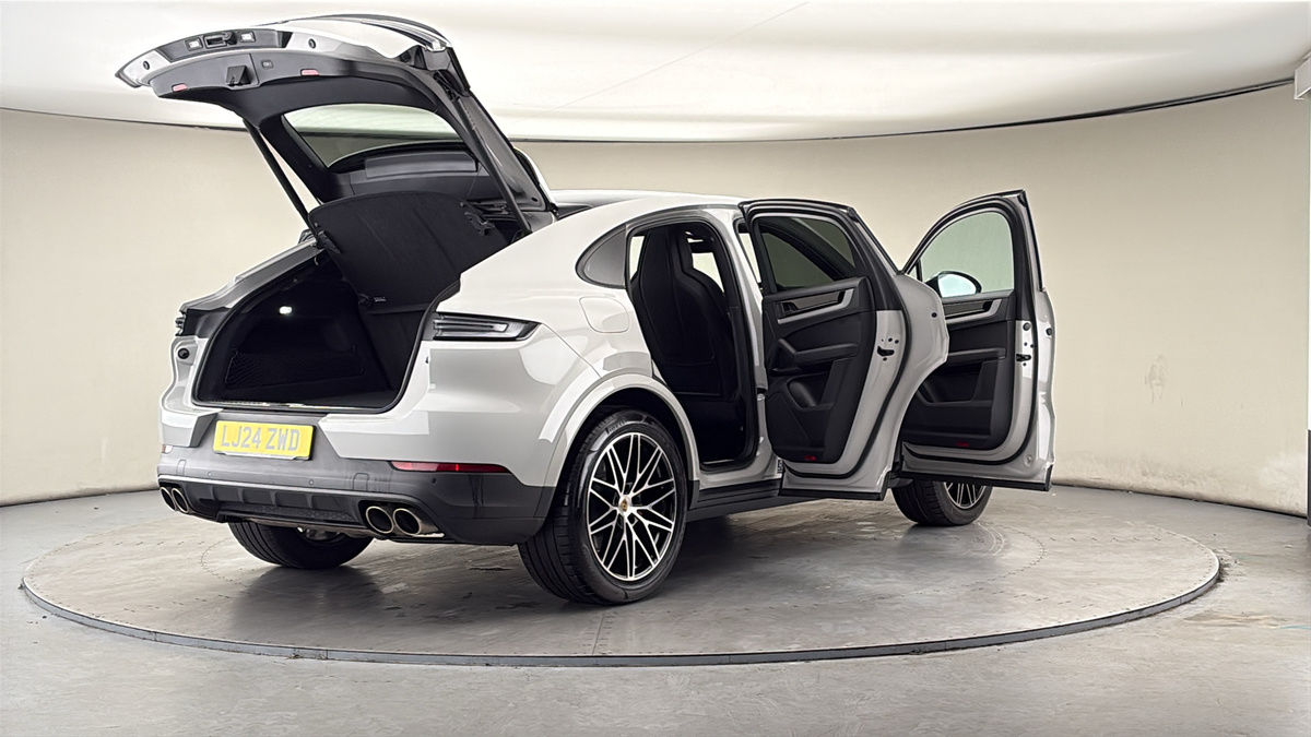 Used Porsche Cayenne 2024 for sale - 78004127: Photo 59