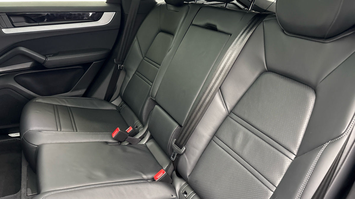 Used Porsche Cayenne 2024 for sale - 78004127: Photo 8
