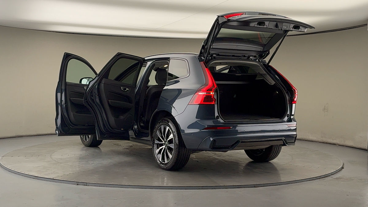 Used Volvo XC60 2023 for sale - 77655930: Photo 23