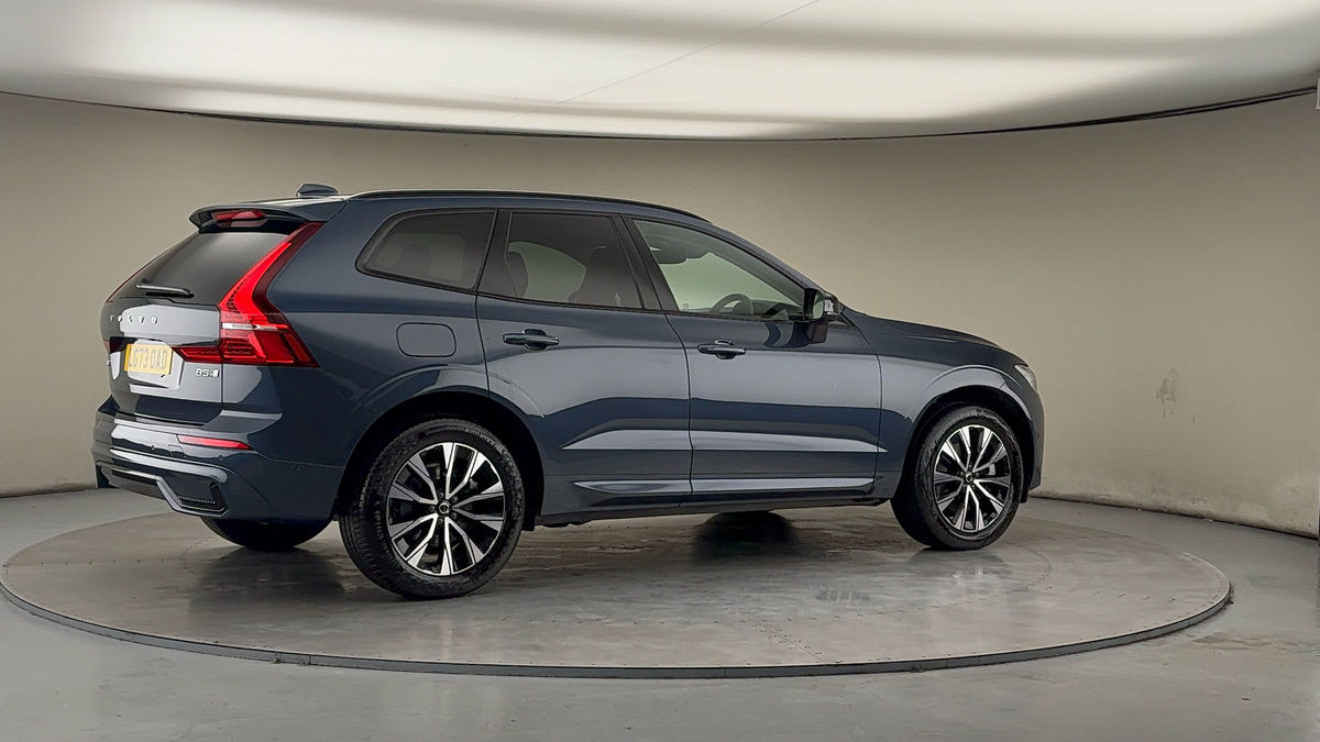 Used Volvo XC60 2023 for sale - 77655930: Photo 40