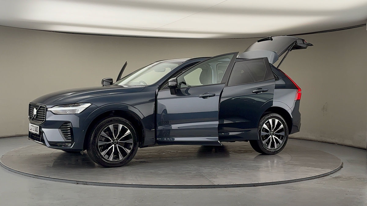 Used Volvo XC60 2023 for sale - 77655930: Photo 50