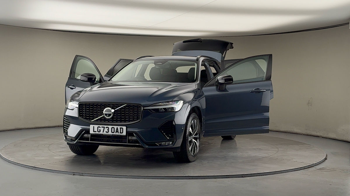 Used Volvo XC60 2023 for sale - 77655930: Photo 52