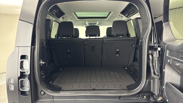 Used Land Rover Defender 110 2022 for sale - 75503891: Photo 11