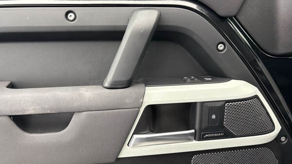 Used Land Rover Defender 110 2022 for sale - 75503891: Photo 19